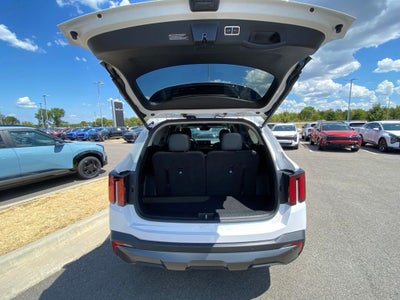 2025 Kia Sorento X-Line EX AWD / MOONROOF / 3RD ROW / HEATED SEATS