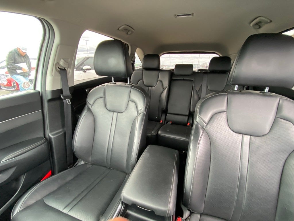 2024 Kia Sorento S AWD / LEATHER / NAV