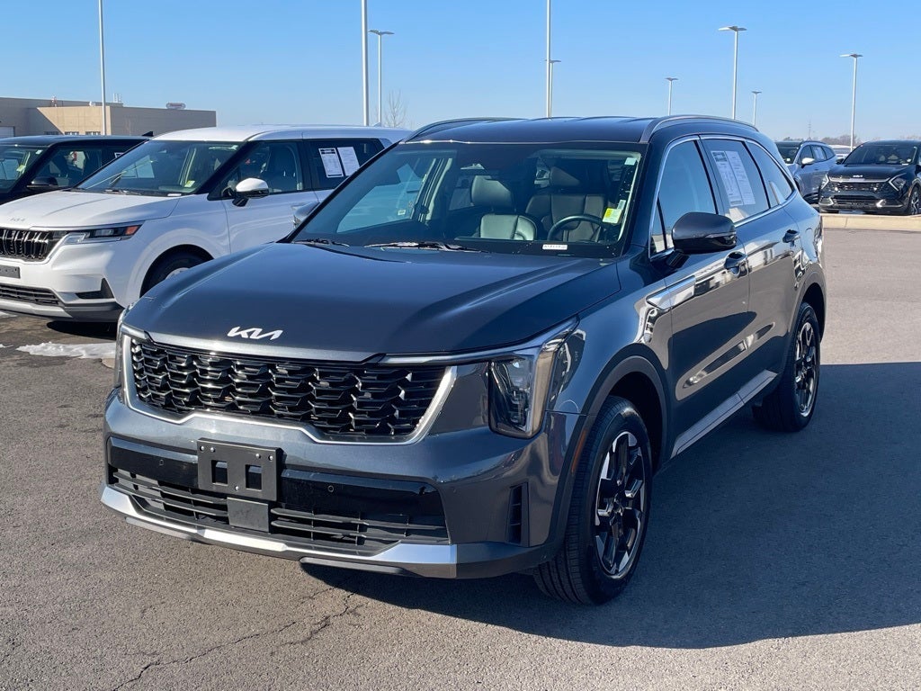 2024 Kia Sorento S LEATHER / HEATED SEATS