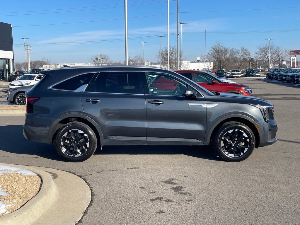 2024 Kia Sorento S LEATHER / HEATED SEATS