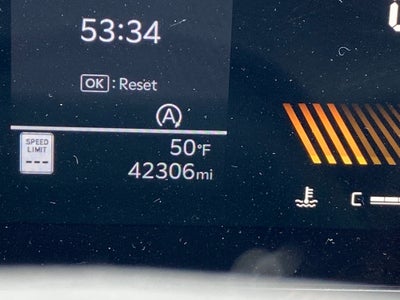 2024 Kia Sorento S AWD / HEATED SEATS