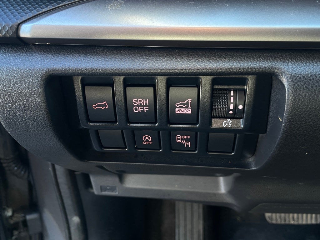 2024 Subaru Forester Premium MOONROOF / HEATED SEATS / AWD