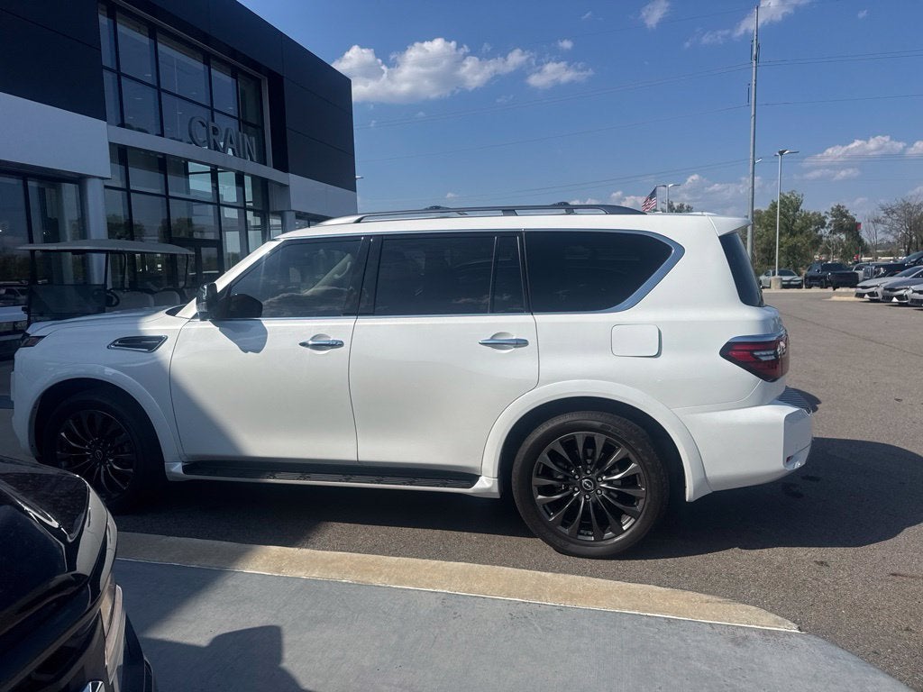 2024 Nissan Armada Platinum MOONROOF / HEATED SEATS / NAV