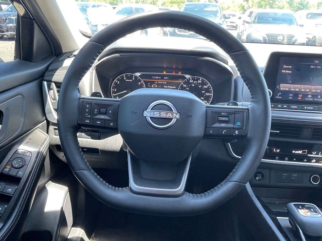 2025 Nissan Rogue SV ONE OWNER / CLEAN CARFAX
