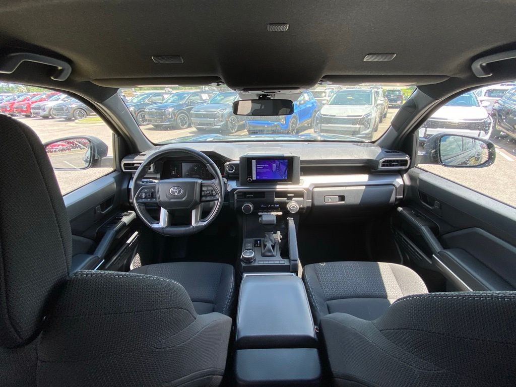 2025 Toyota 4Runner SR5 4X4 / ONE OWNER