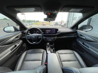 2024 Buick Envista Sport Touring ONE OWNER / MOONROOF / HEATED SEATS