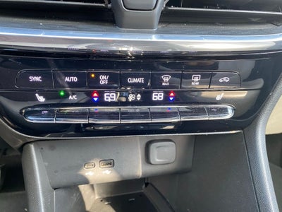 2024 Buick Encore GX Avenir MOONROOF / BOSE AUDIO / HEATED SEATS