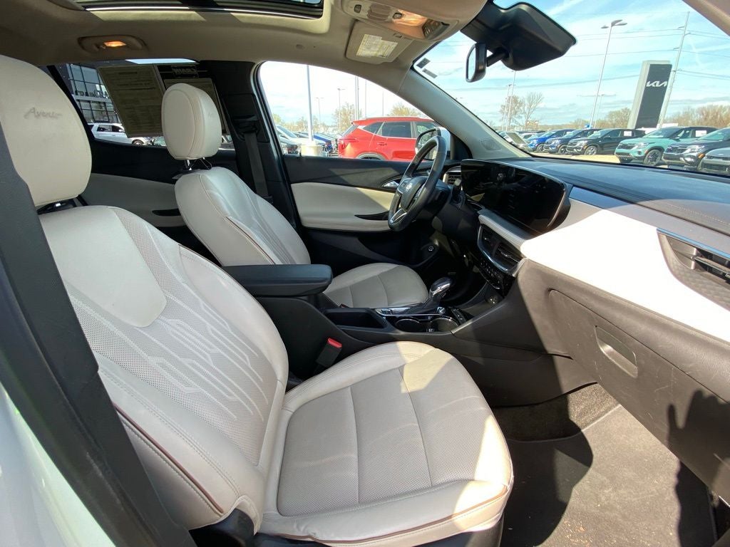 2024 Buick Encore GX Avenir MOONROOF / BOSE AUDIO / HEATED SEATS