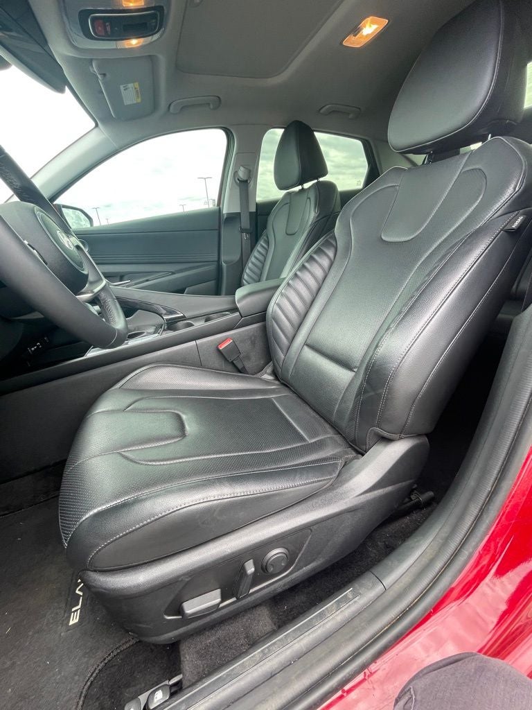 2024 Hyundai Elantra Limited NAV / CLEAN CARFAX