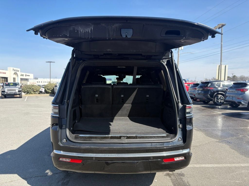 2022 Jeep Grand Wagoneer Series III