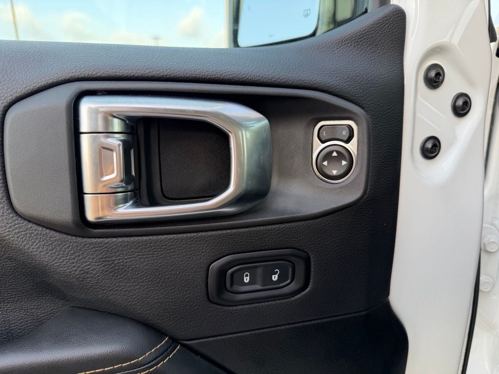 2025 Jeep Gladiator High Tide