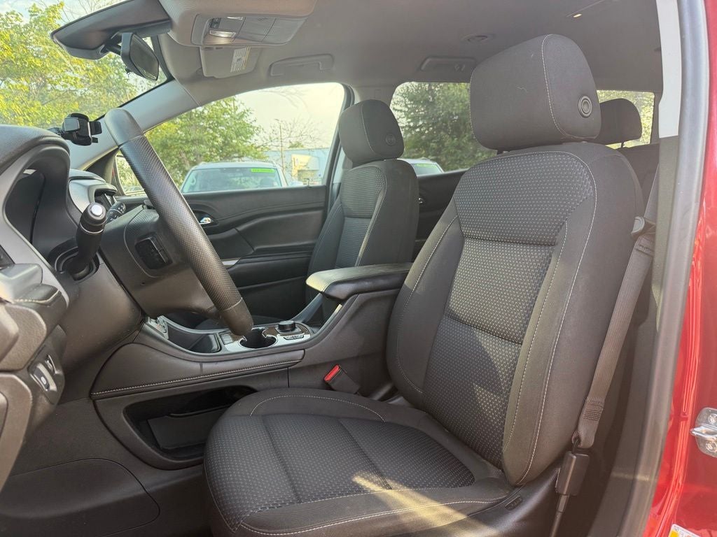 2022 GMC Acadia SLE