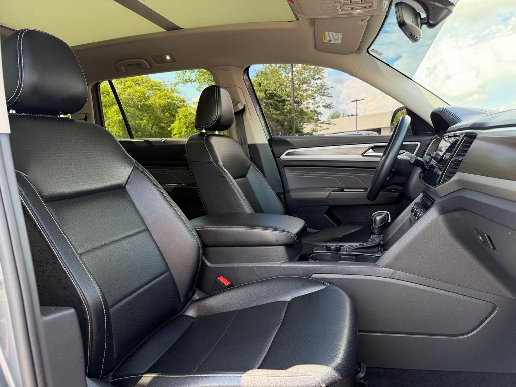 2022 Volkswagen Atlas 3.6L V6 SE w/Technology