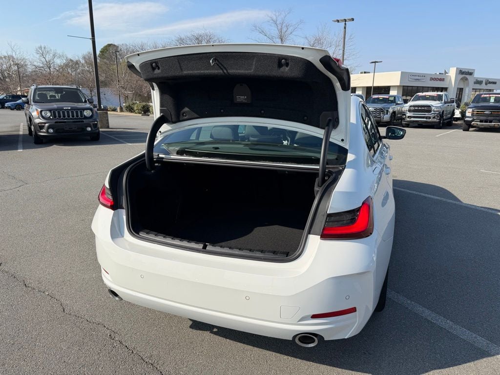 2025 BMW 3 Series 330i