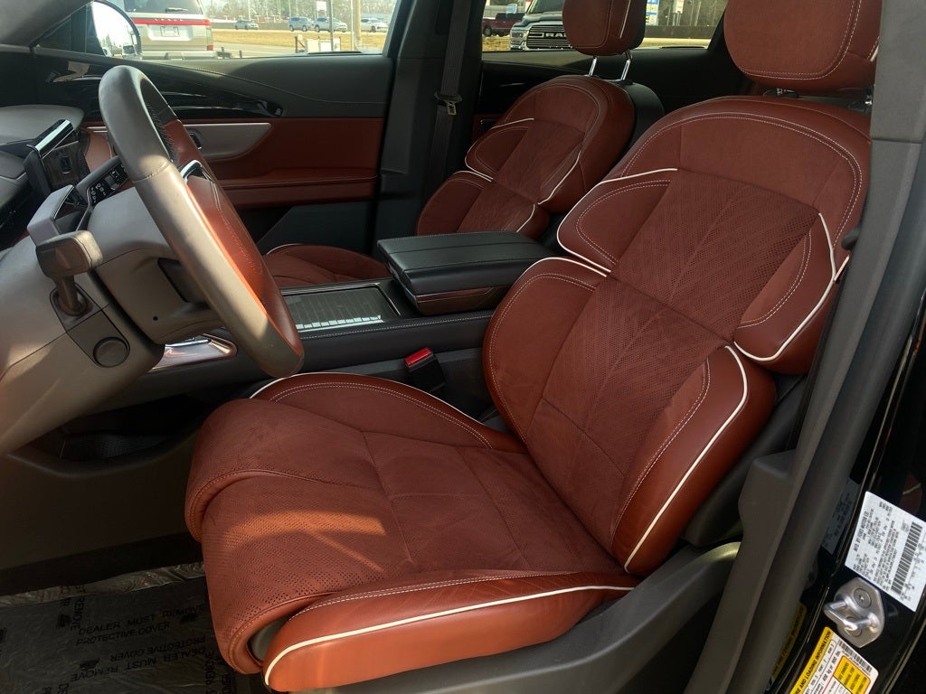 2024 Lincoln Nautilus Black Label