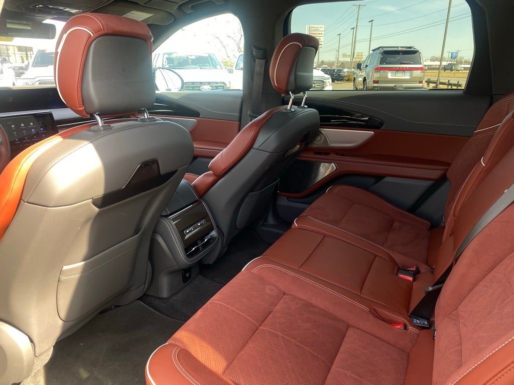 2024 Lincoln Nautilus Black Label