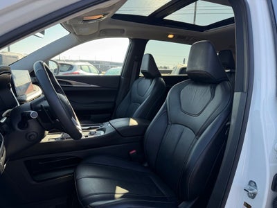 2024 INFINITI QX60 LUXE