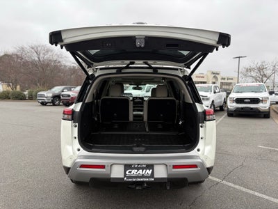 2022 Nissan Pathfinder Platinum