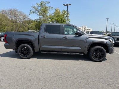 2024 Toyota Tundra SR5 *TRD 20" Off-Road WHeels