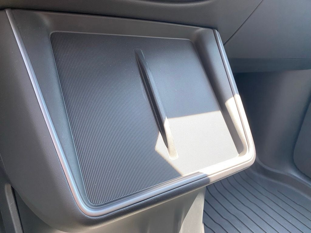 2026 Tesla Model Y Base