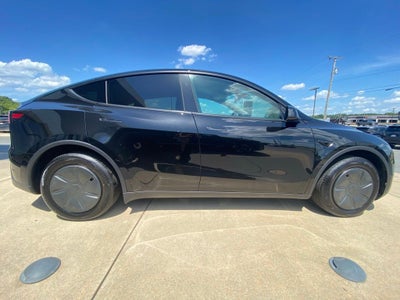 2026 Tesla Model Y Base