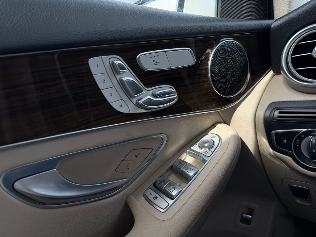 2019 Mercedes-Benz GLC GLC 300