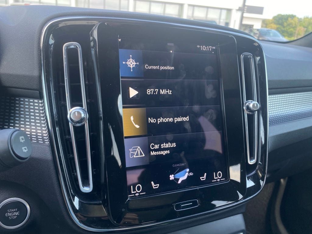 2021 Volvo XC40 R-Design