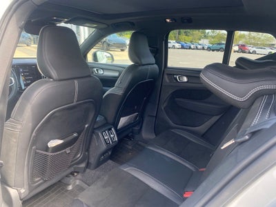 2021 Volvo XC40 R-Design