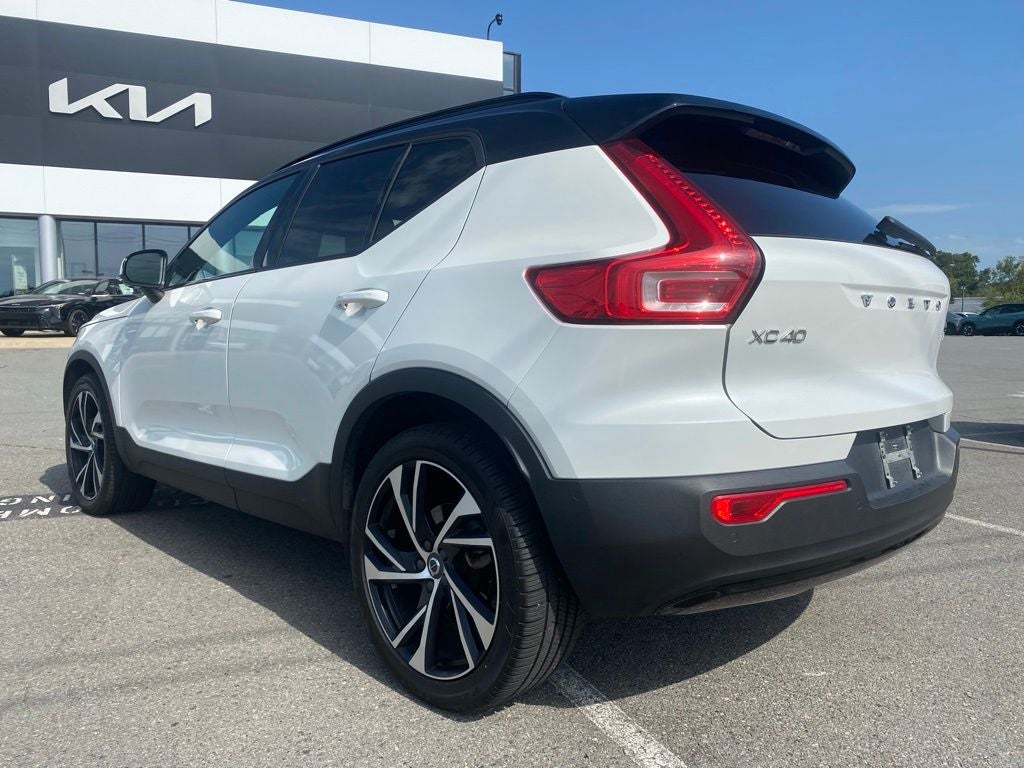 2021 Volvo XC40 R-Design