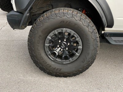 2024 Ford Bronco Raptor 17" BEADLOCK WHEELS, SUEDE SEATING