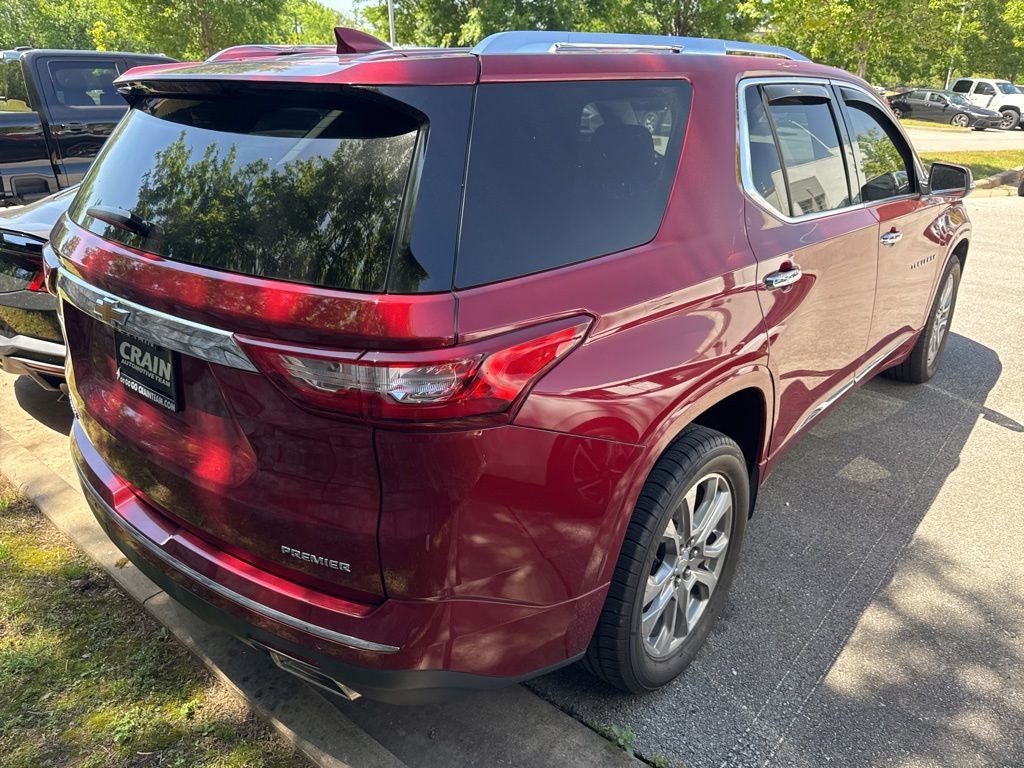 2021 Chevrolet Traverse Premier APPLE CarPlay 3rd row Leather
