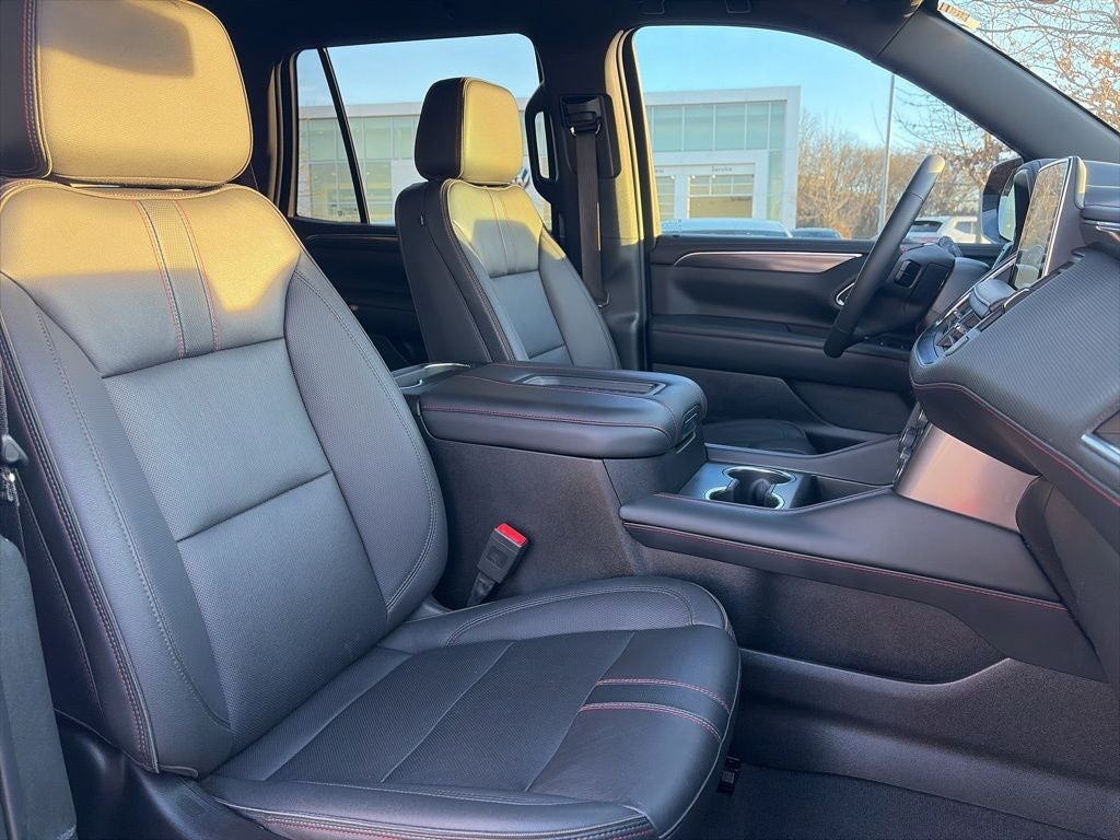 2022 Chevrolet Tahoe RST 8 PASSENGER! RST 4WD CLEAN CARFAX