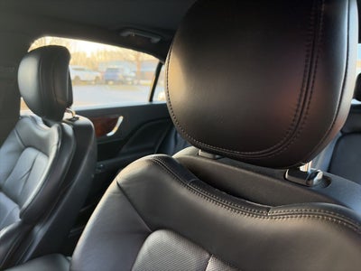 2018 Lincoln Continental Select