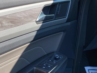 2022 Volkswagen Atlas Cross Sport 2.0T SE