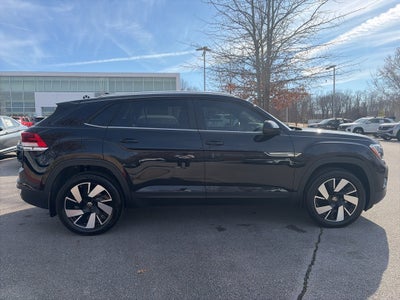 2025 Volkswagen Atlas Cross Sport 2.0T SE w/Technology