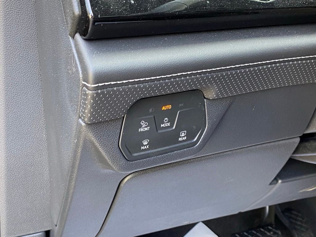 2026 Volkswagen Atlas Cross Sport SE