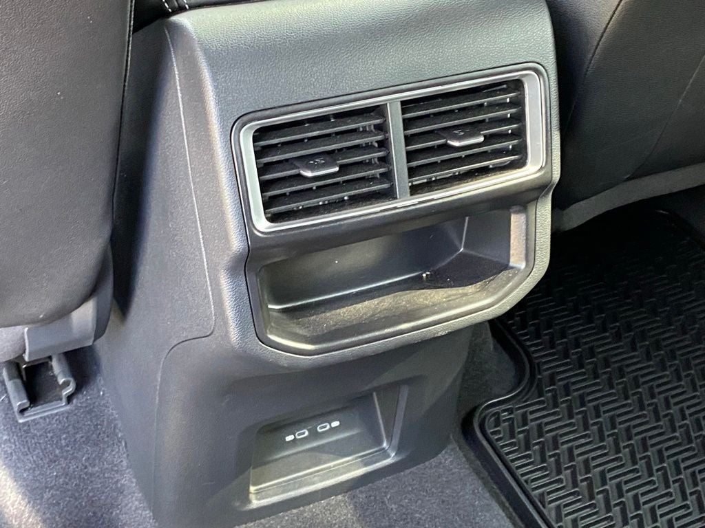 2026 Volkswagen Atlas Cross Sport SE