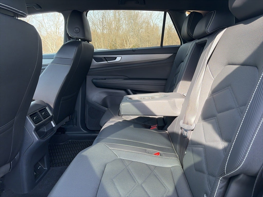 2025 Volkswagen Atlas Cross Sport 2.0T SE w/Technology CLEAN 1 OWNER CARAFX