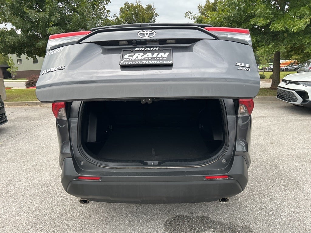 2022 Toyota RAV4 XLE