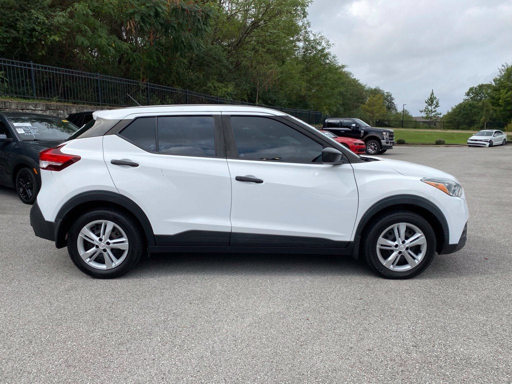 2020 Nissan Kicks S