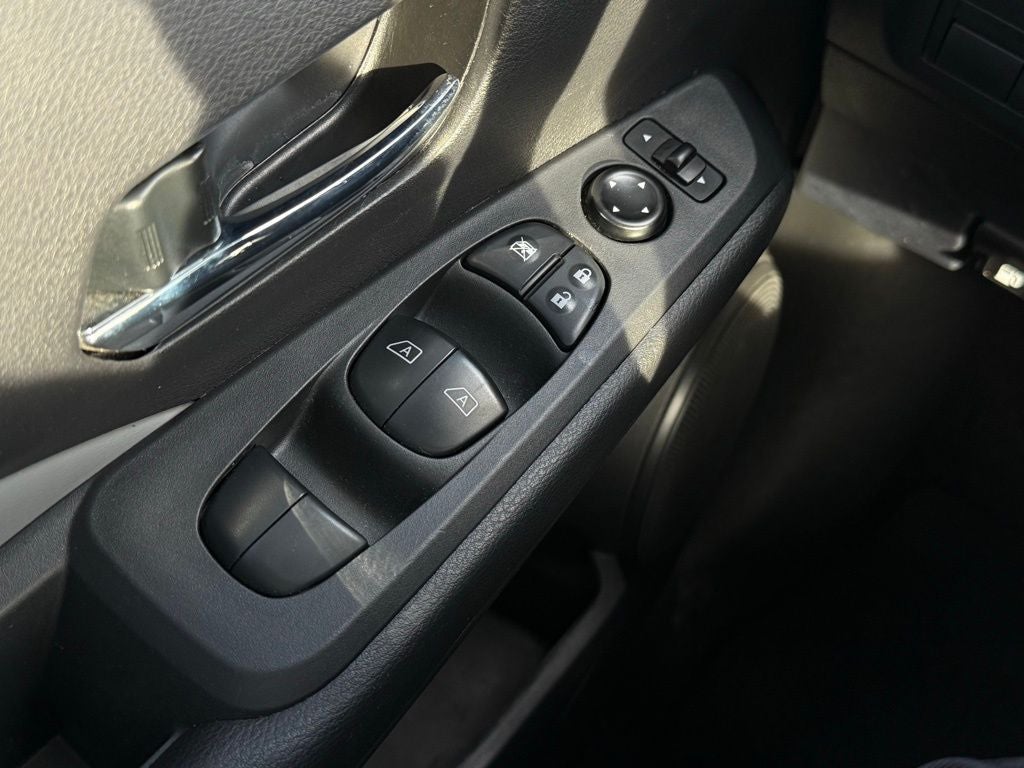 2021 Nissan Kicks SR CLEAN CAFAX PREMIUM PACKAGE