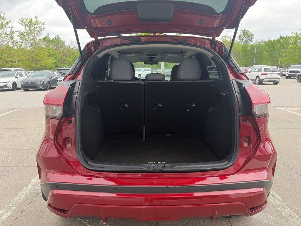 2021 Nissan Kicks SR CLEAN CAFAX PREMIUM PACKAGE