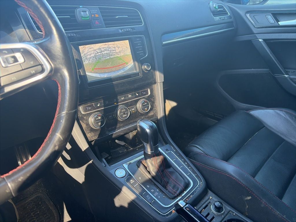 2016 Volkswagen Golf GTI SE w/Performance Package