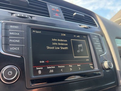 2016 Volkswagen Golf GTI SE w/Performance Package