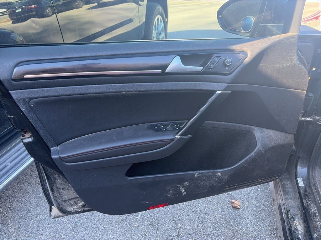 2016 Volkswagen Golf GTI SE w/Performance Package