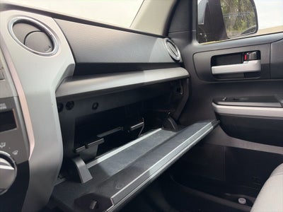 2018 Toyota Tundra SR5 5.7L V8 CLEAN CARFAX, BFGoodrich A/T Tires