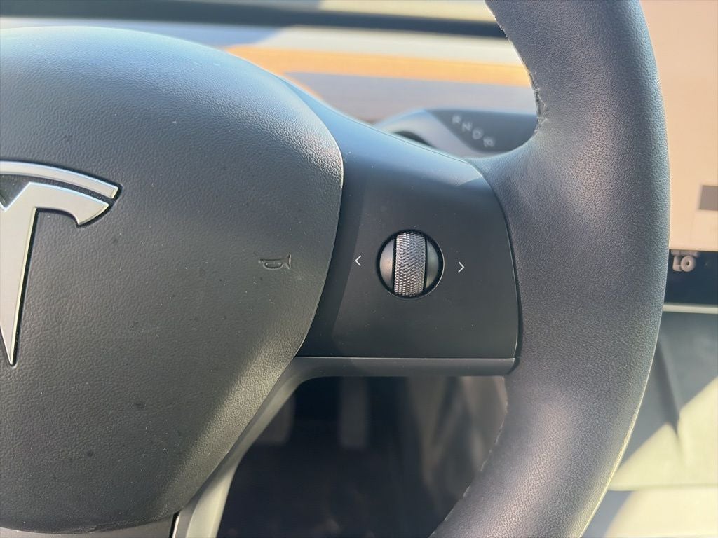 2024 Tesla Model Y Long Range CLEAN 1 OWNER CARFAX LOW MILES!!!