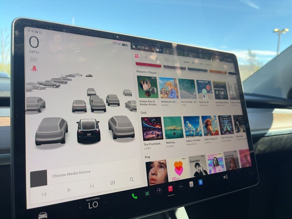 2024 Tesla Model Y Long Range CLEAN 1 OWNER CARFAX LOW MILES!!!