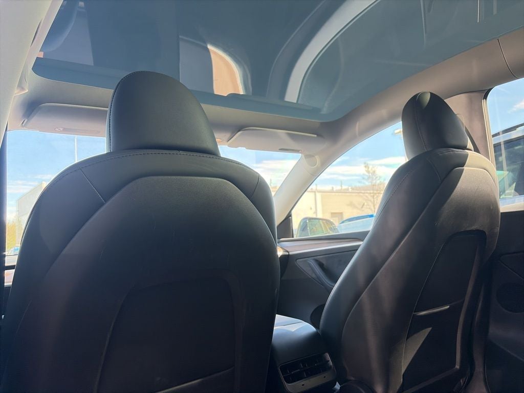 2024 Tesla Model Y Long Range CLEAN 1 OWNER CARFAX LOW MILES!!!