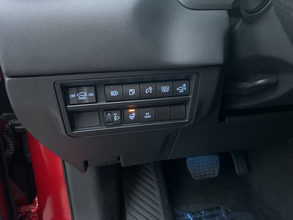 2024 Toyota Sequoia SR5